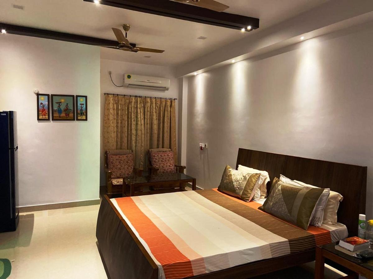 The Sunaina Hotel Varanasi Esterno foto